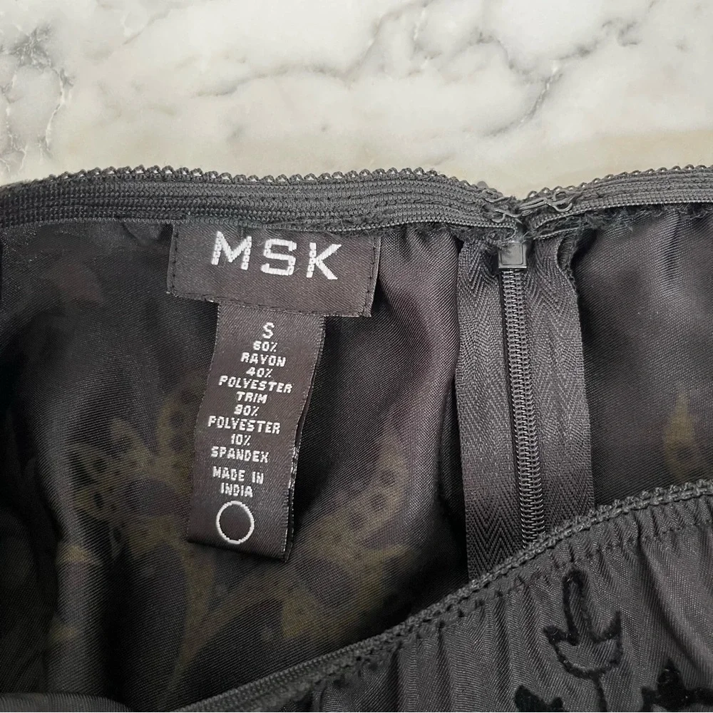 Y2K Vintage MSK Full Velvet Flocked Swing Skirt Black Floral Geometric Patterns - Picture 9 of 9